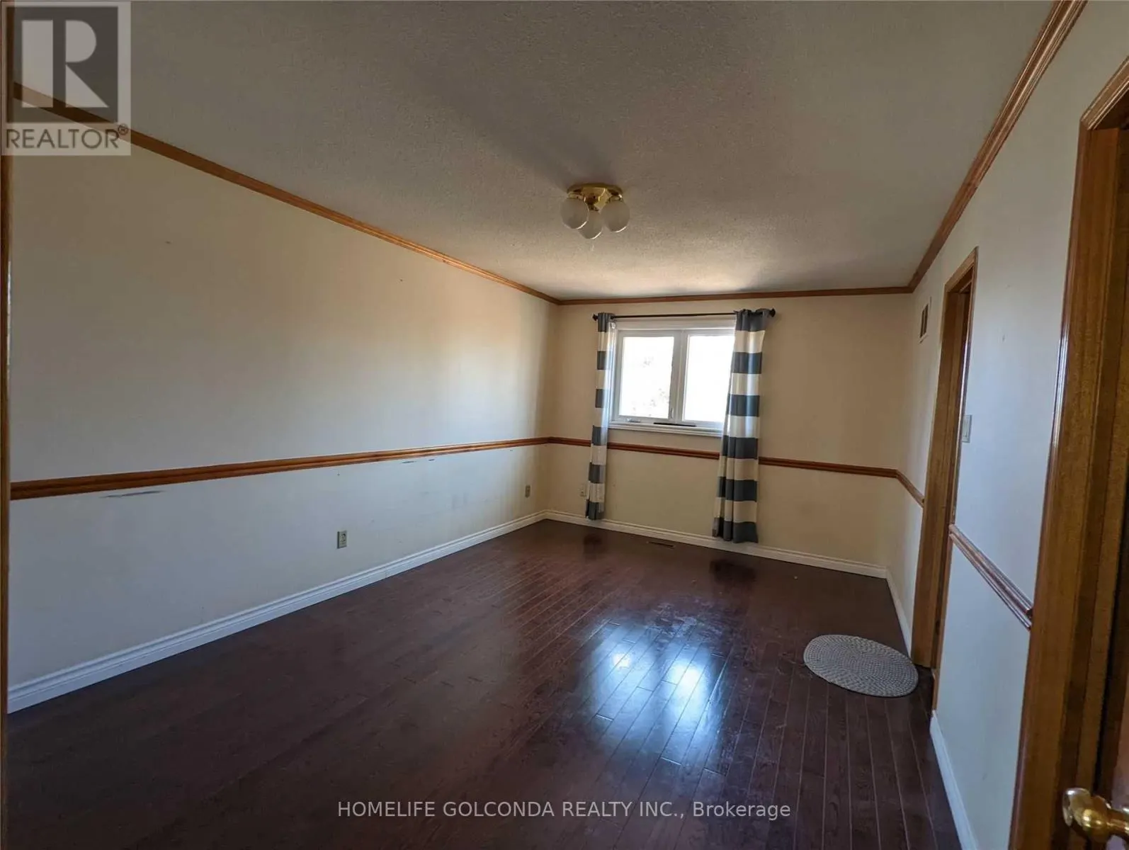 UPPER - 277 HUNTINGTON RIDGE DRIVE