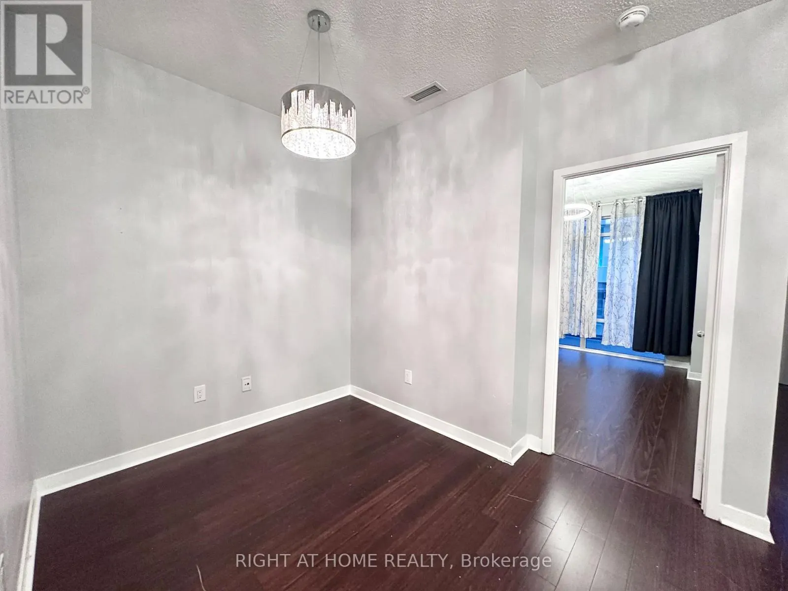 2303 - 360 SQUARE ONE DRIVE