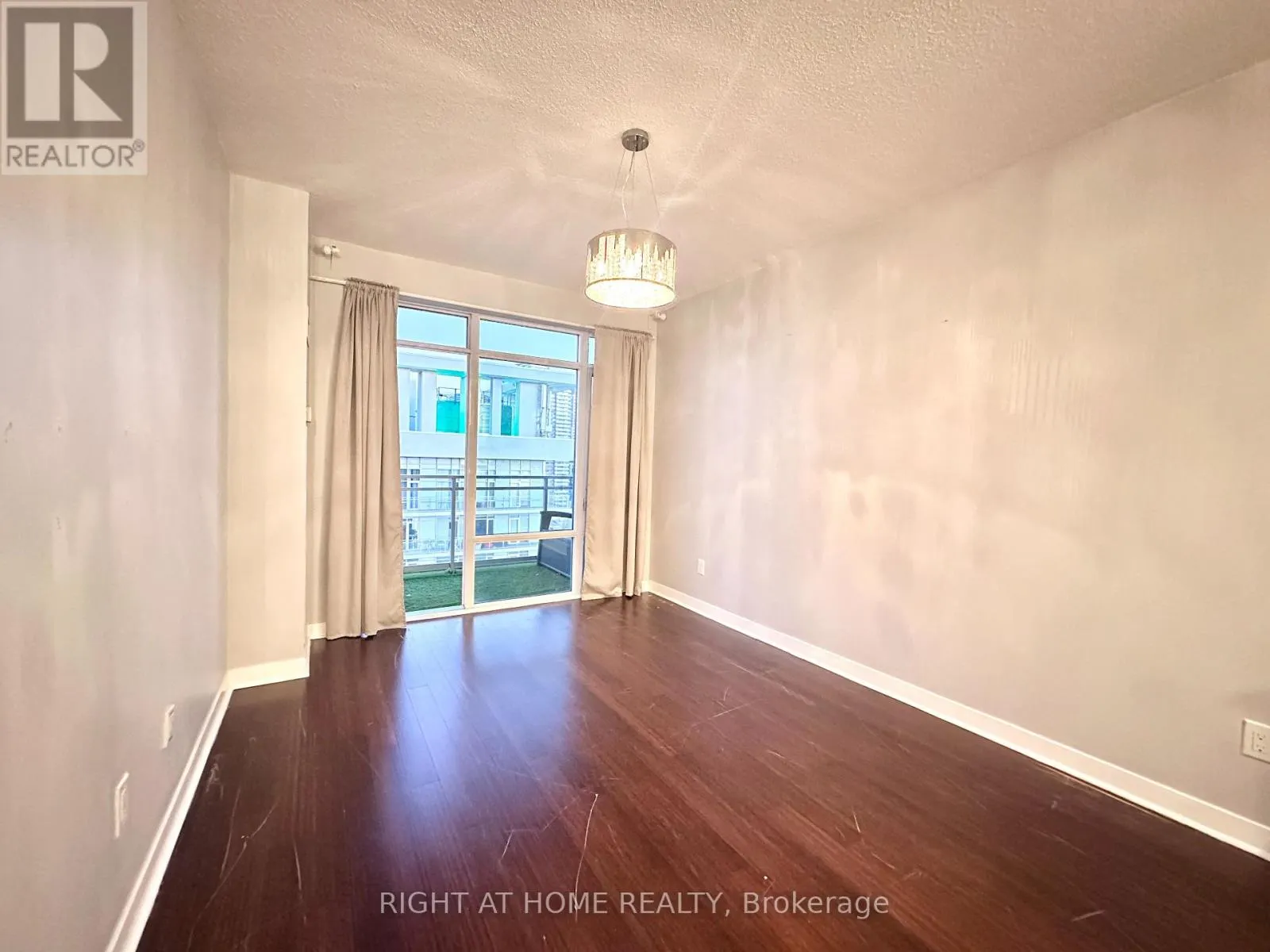 2303 - 360 SQUARE ONE DRIVE