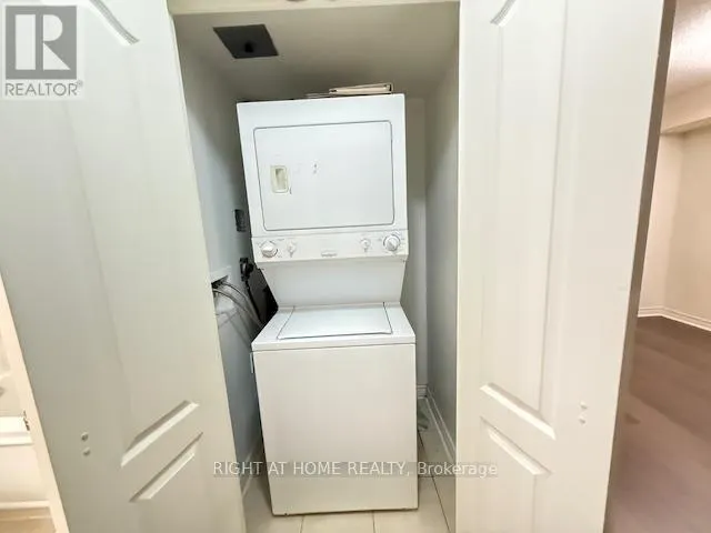 1207 - 4090 LIVING ARTS DRIVE