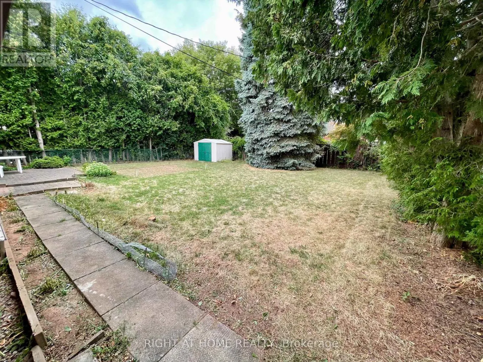 1382 GAINSBOROUGH DRIVE