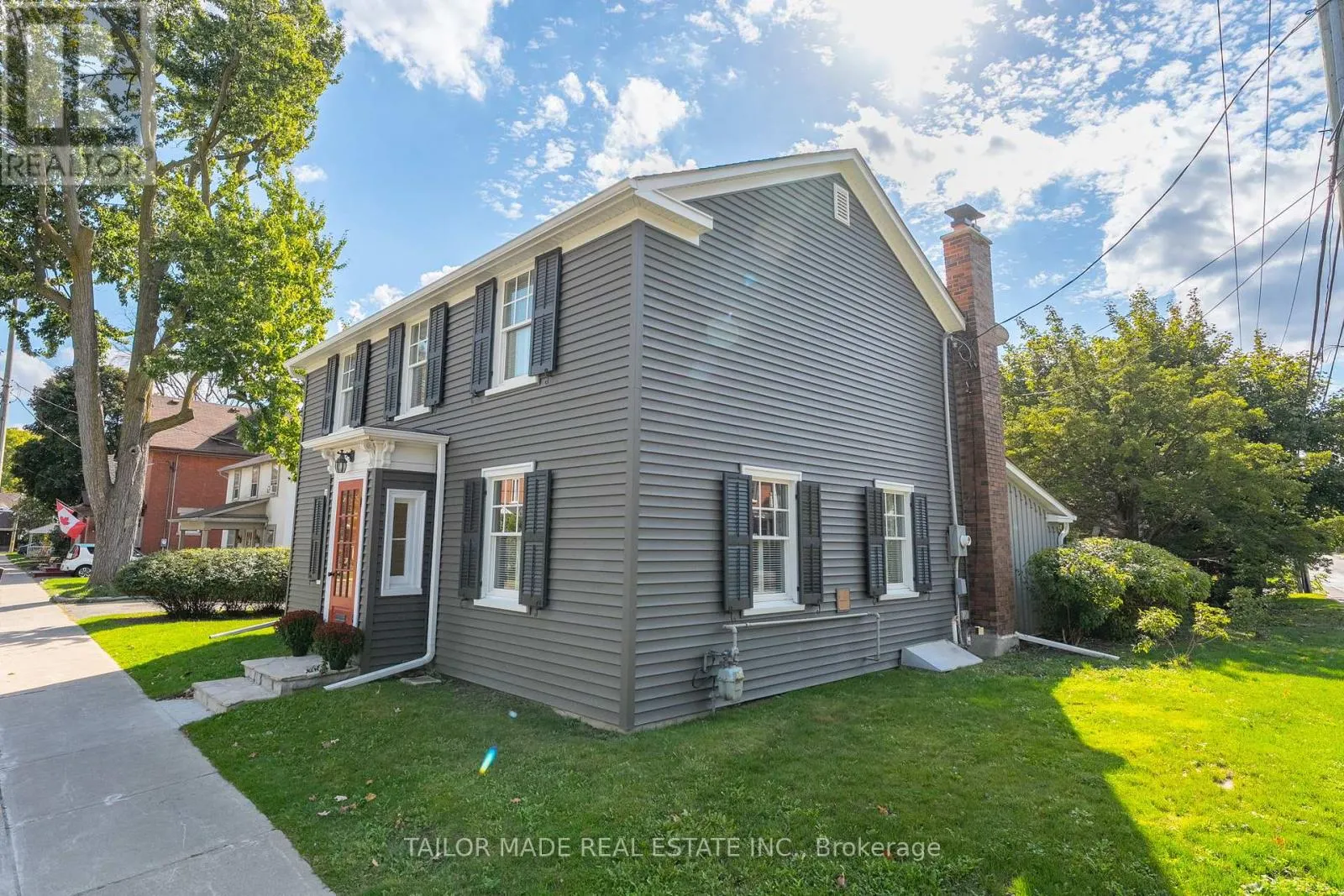 19 ISABELLA STREET