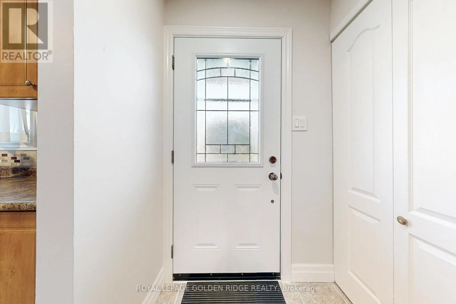 24 HILLBANK TRAIL