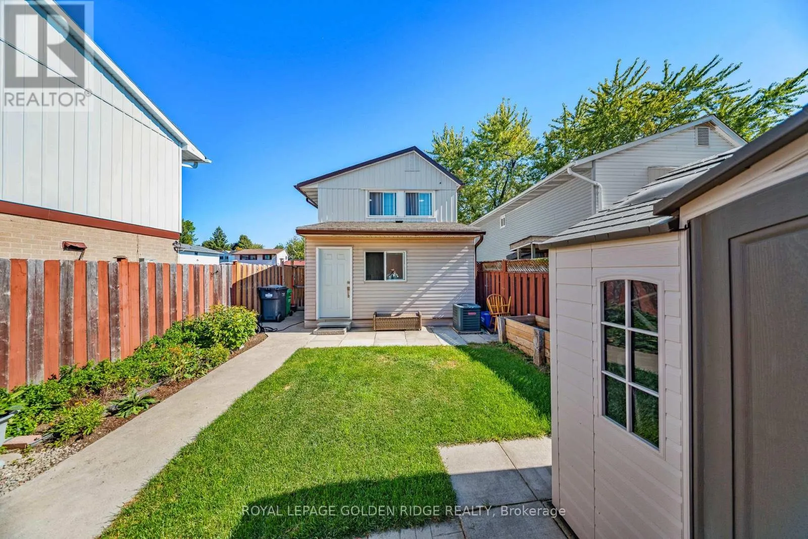 24 HILLBANK TRAIL