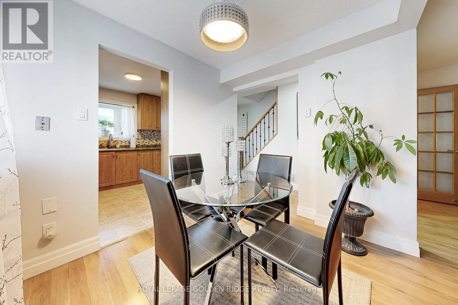 24 HILLBANK TRAIL