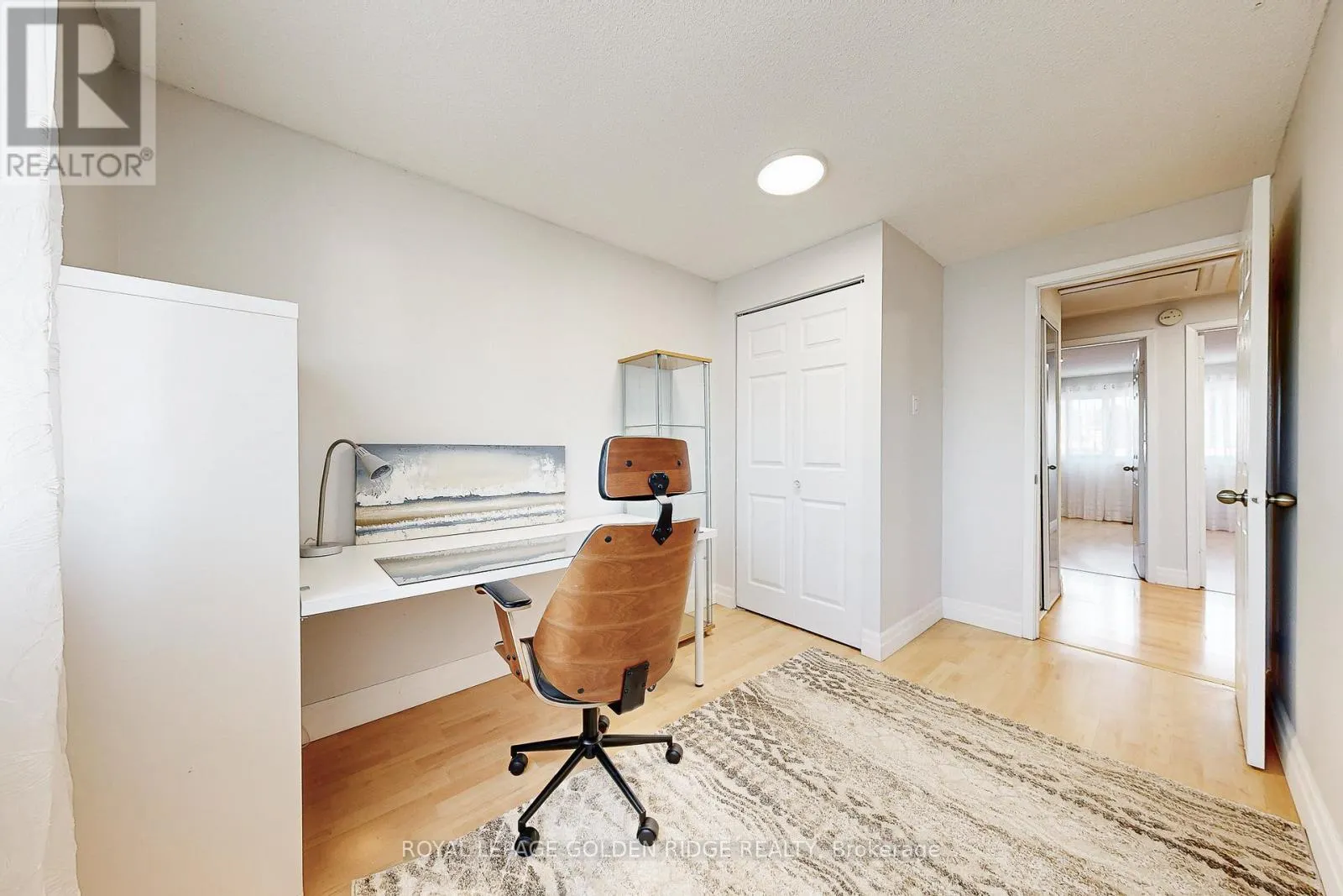 24 HILLBANK TRAIL