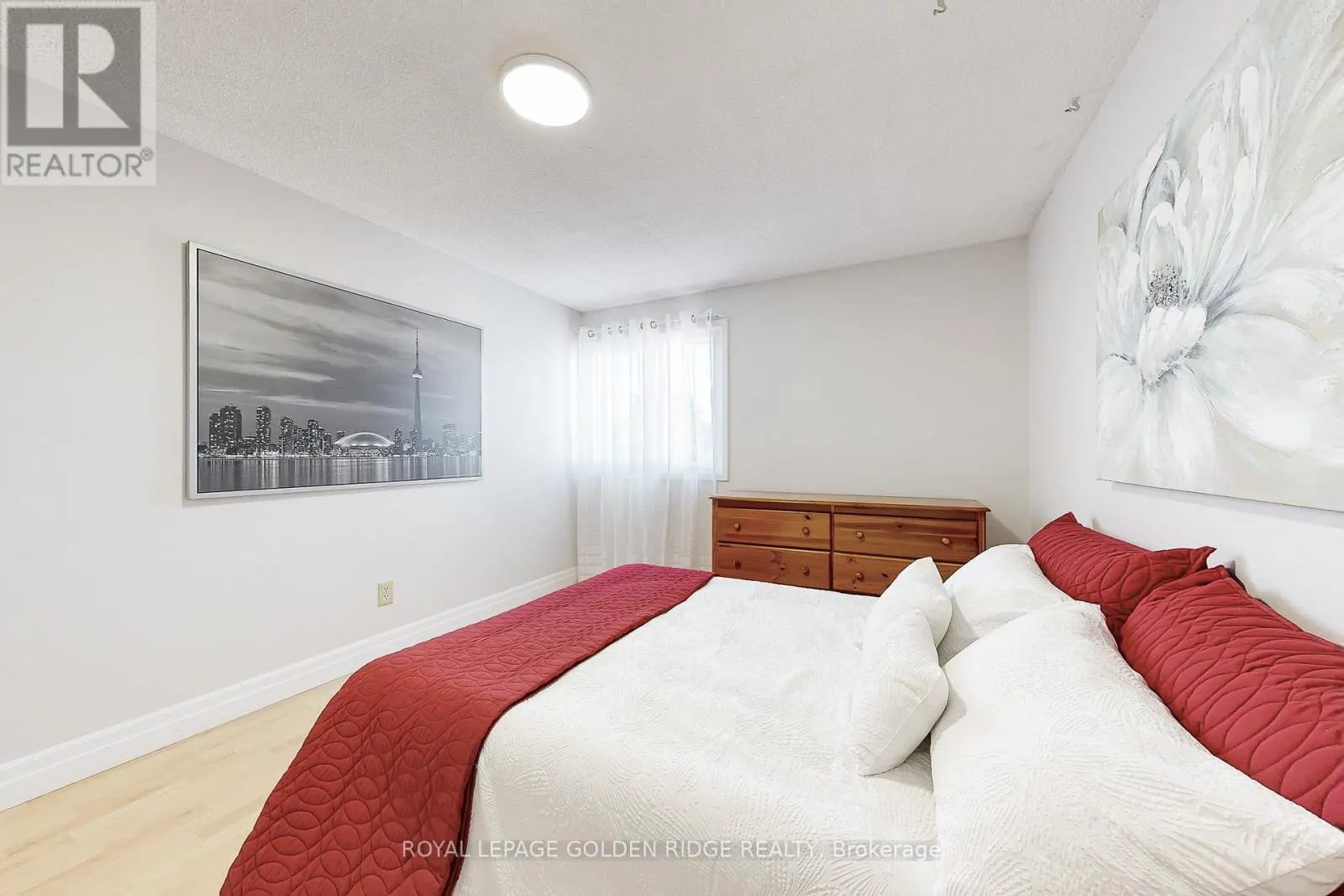 24 HILLBANK TRAIL