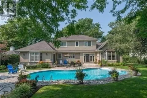 55 ENNISCLARE DRIVE W