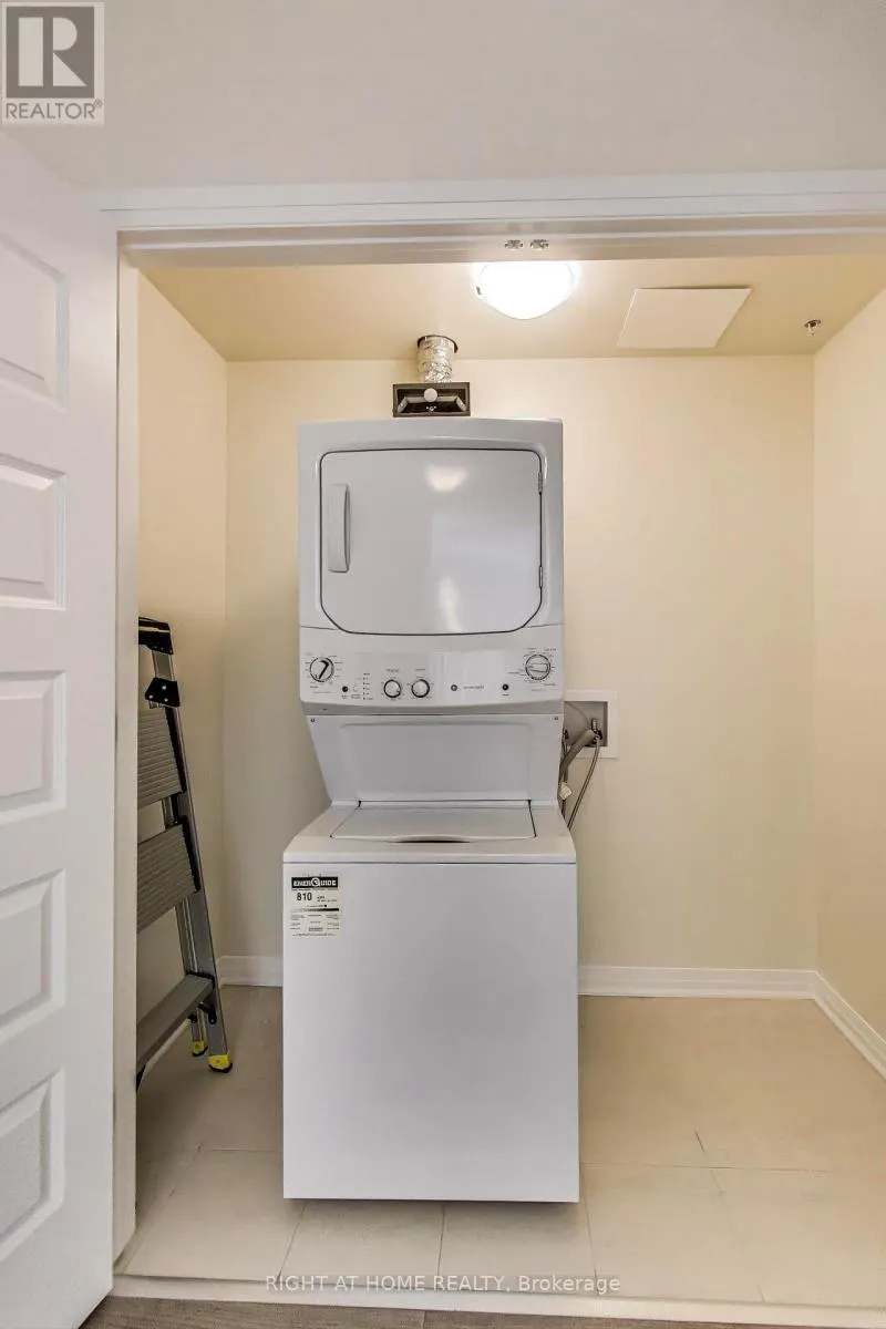 401 - 102 GROVEWOOD COMMON CIRCLE