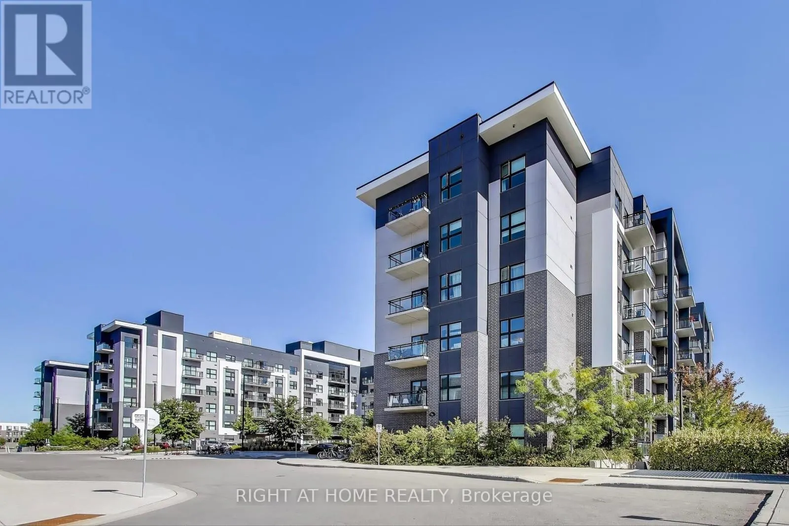 401 - 102 GROVEWOOD COMMON CIRCLE