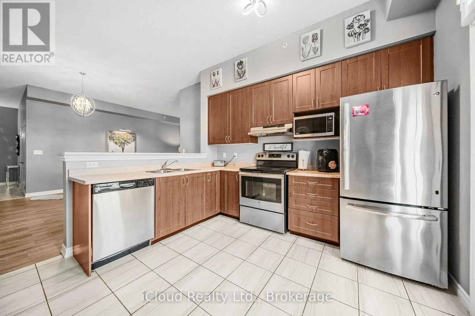 11 - 1440 MAIN STREET E