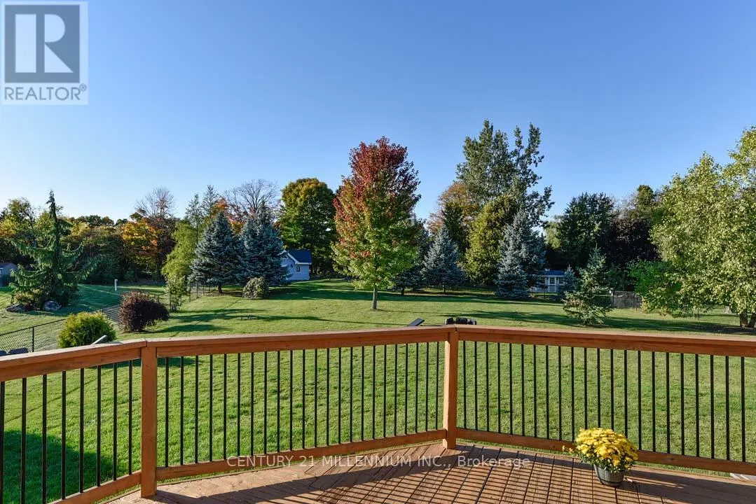 8 CASTLEWOOD COURT