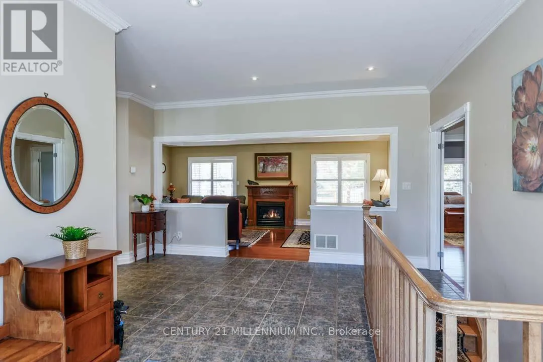 8 CASTLEWOOD COURT