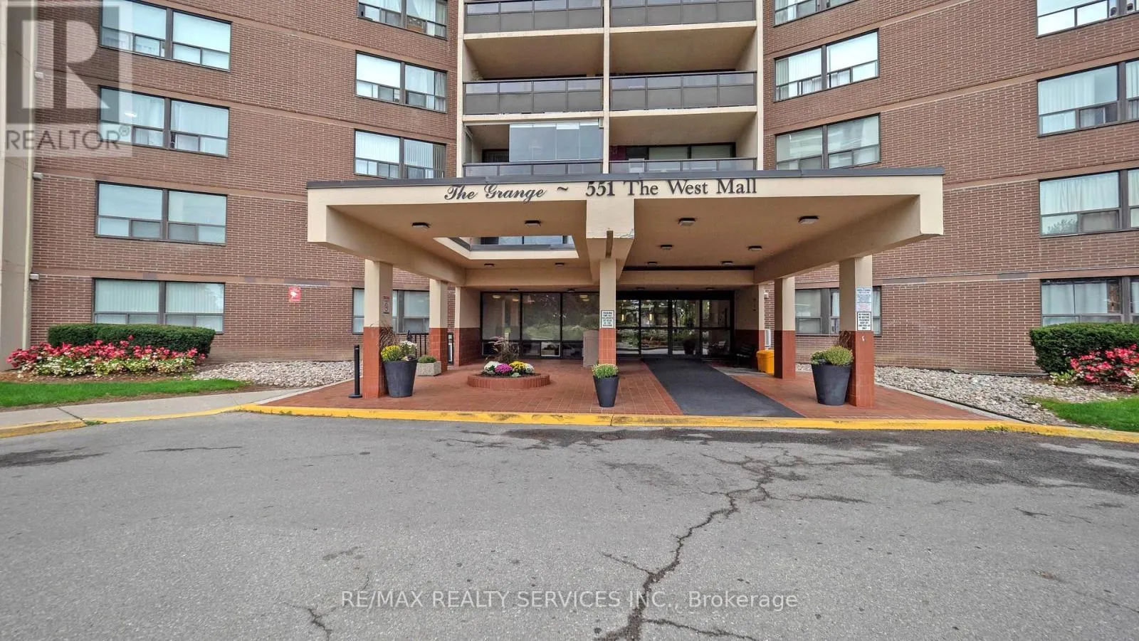 1219 - 551 THE WEST MALL