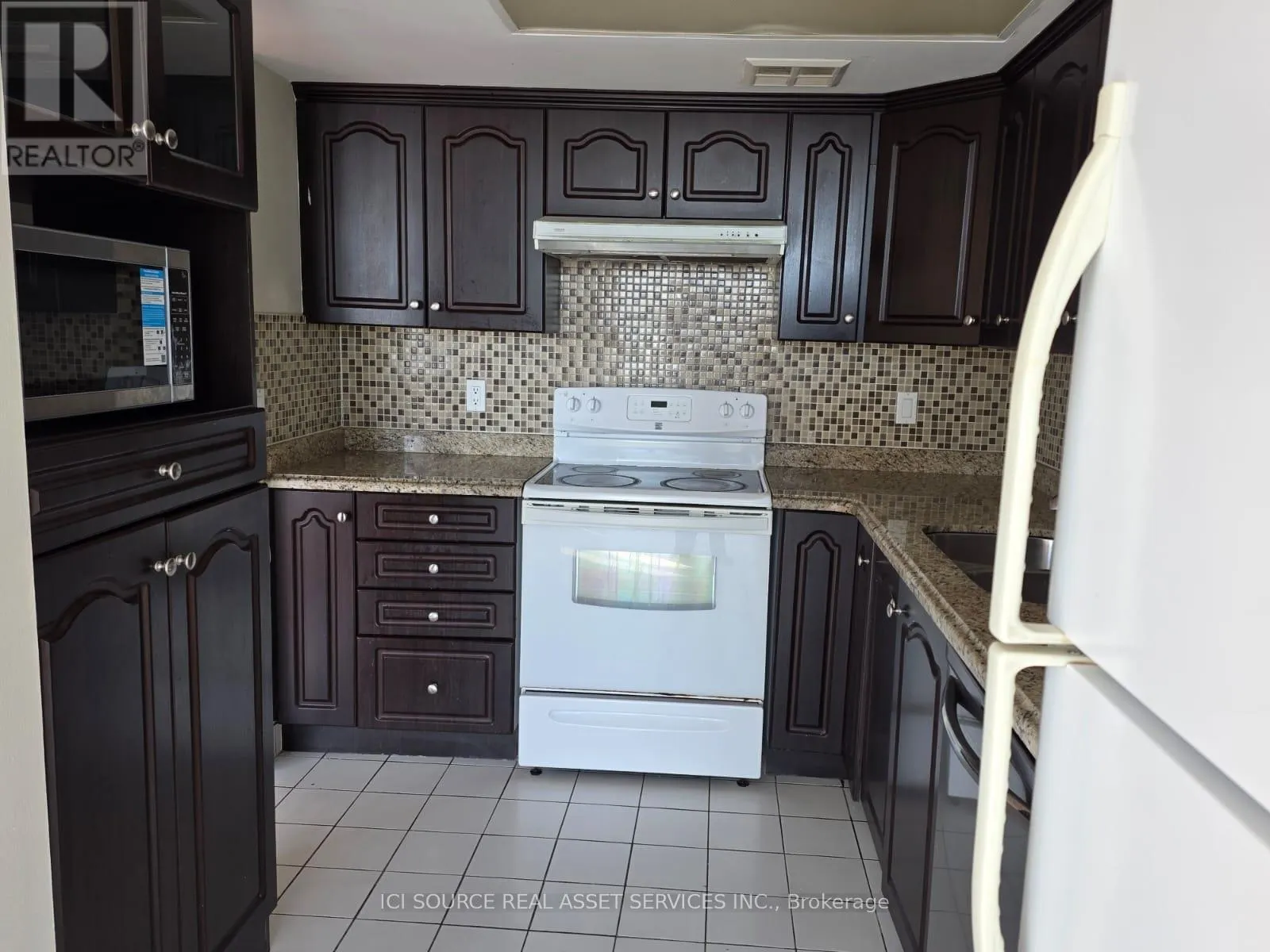 1710 - 350 WEBB DRIVE