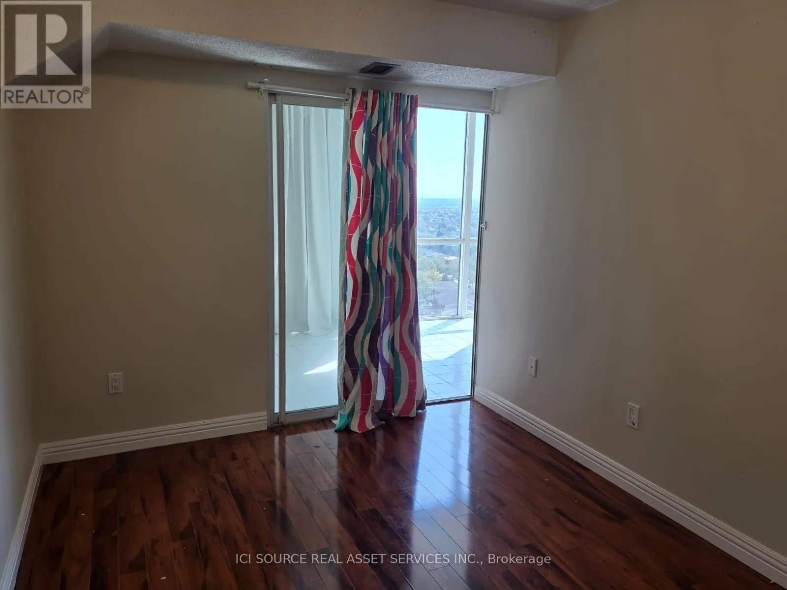 1710 - 350 WEBB DRIVE
