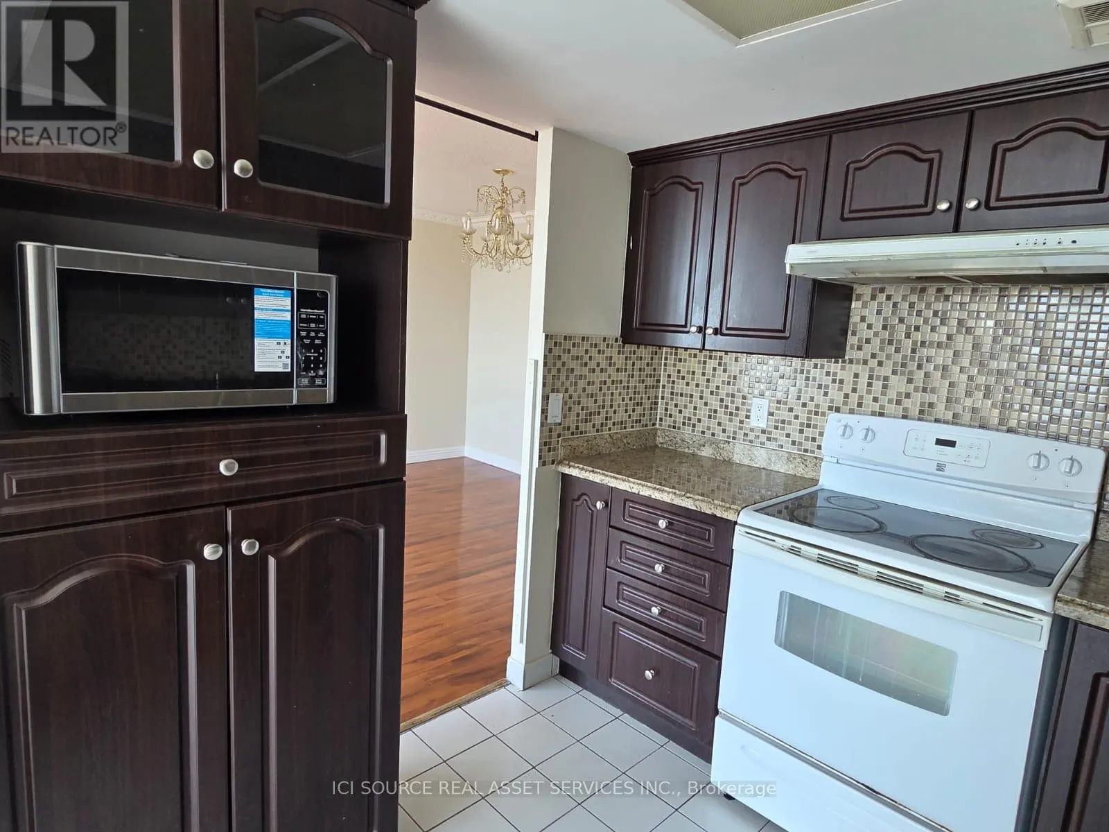 1710 - 350 WEBB DRIVE