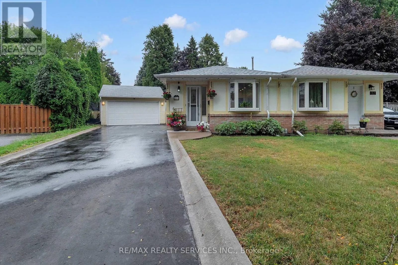 10 MINTON PLACE