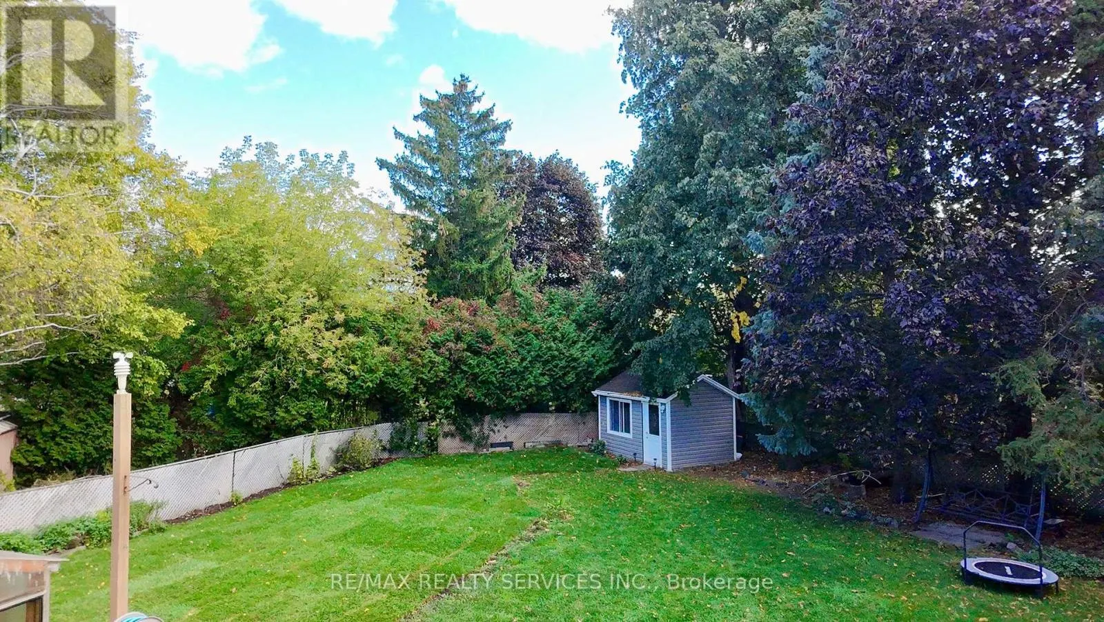 10 MINTON PLACE