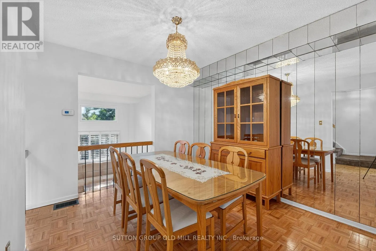 31 - 4230 FIELDGATE DRIVE