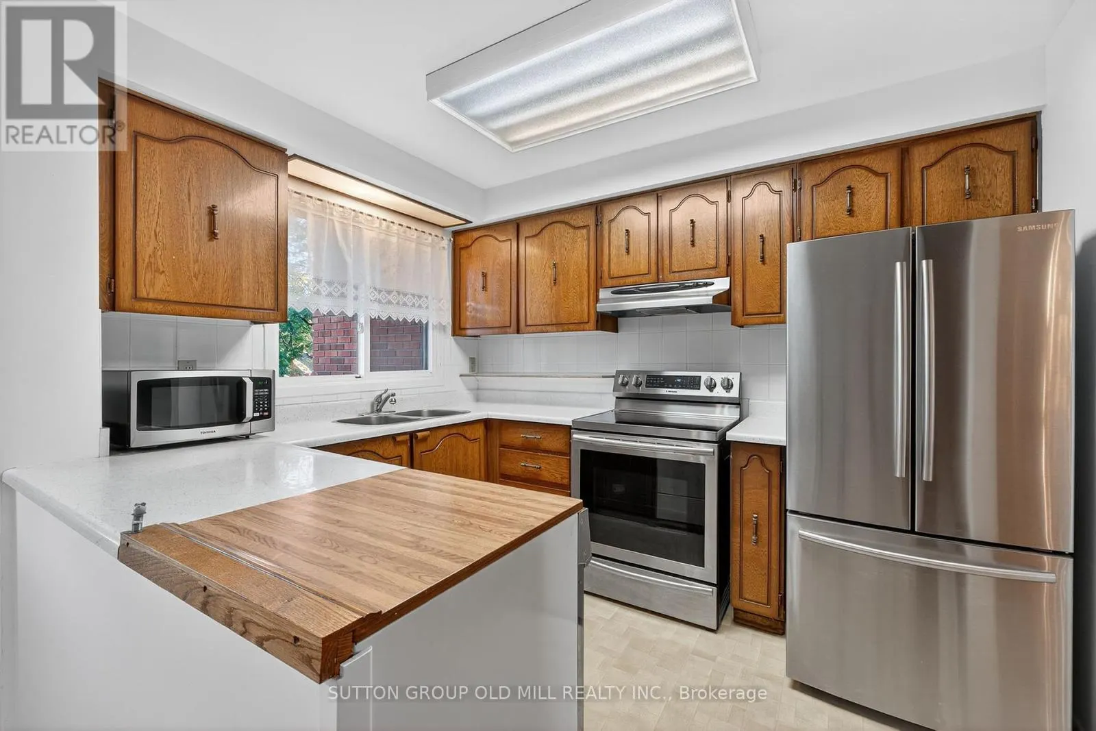 31 - 4230 FIELDGATE DRIVE