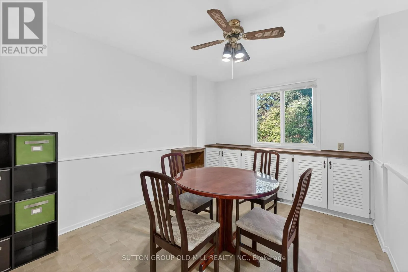31 - 4230 FIELDGATE DRIVE