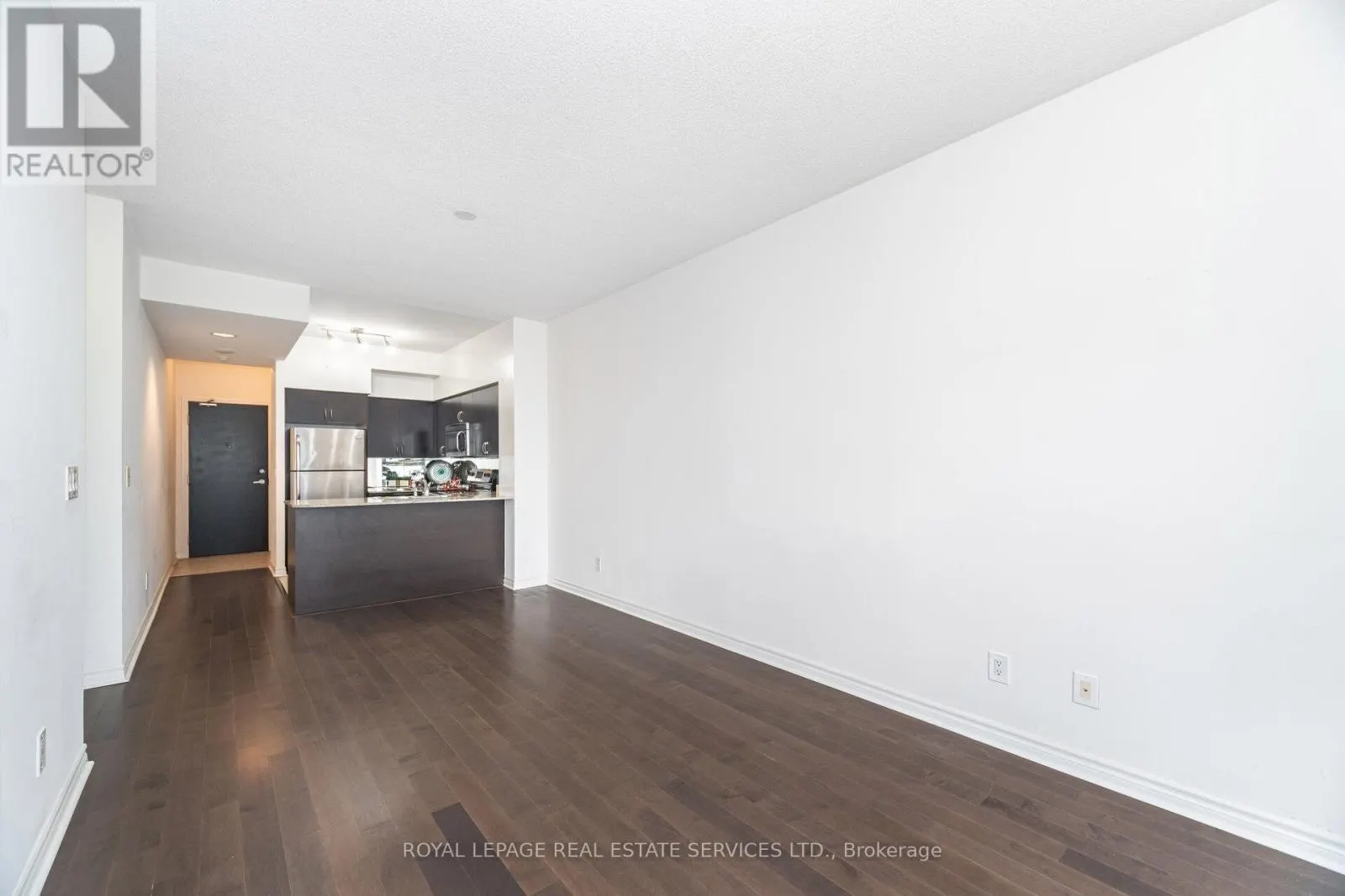 2807 - 388 PRINCE OF WALES DRIVE