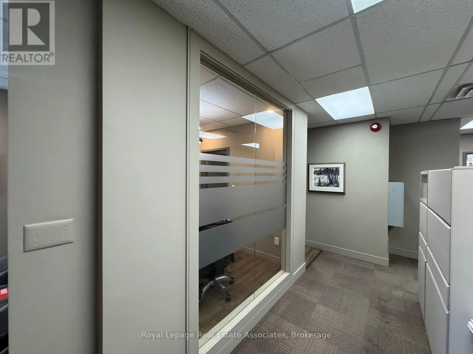 264 LAKESHORE ROAD E