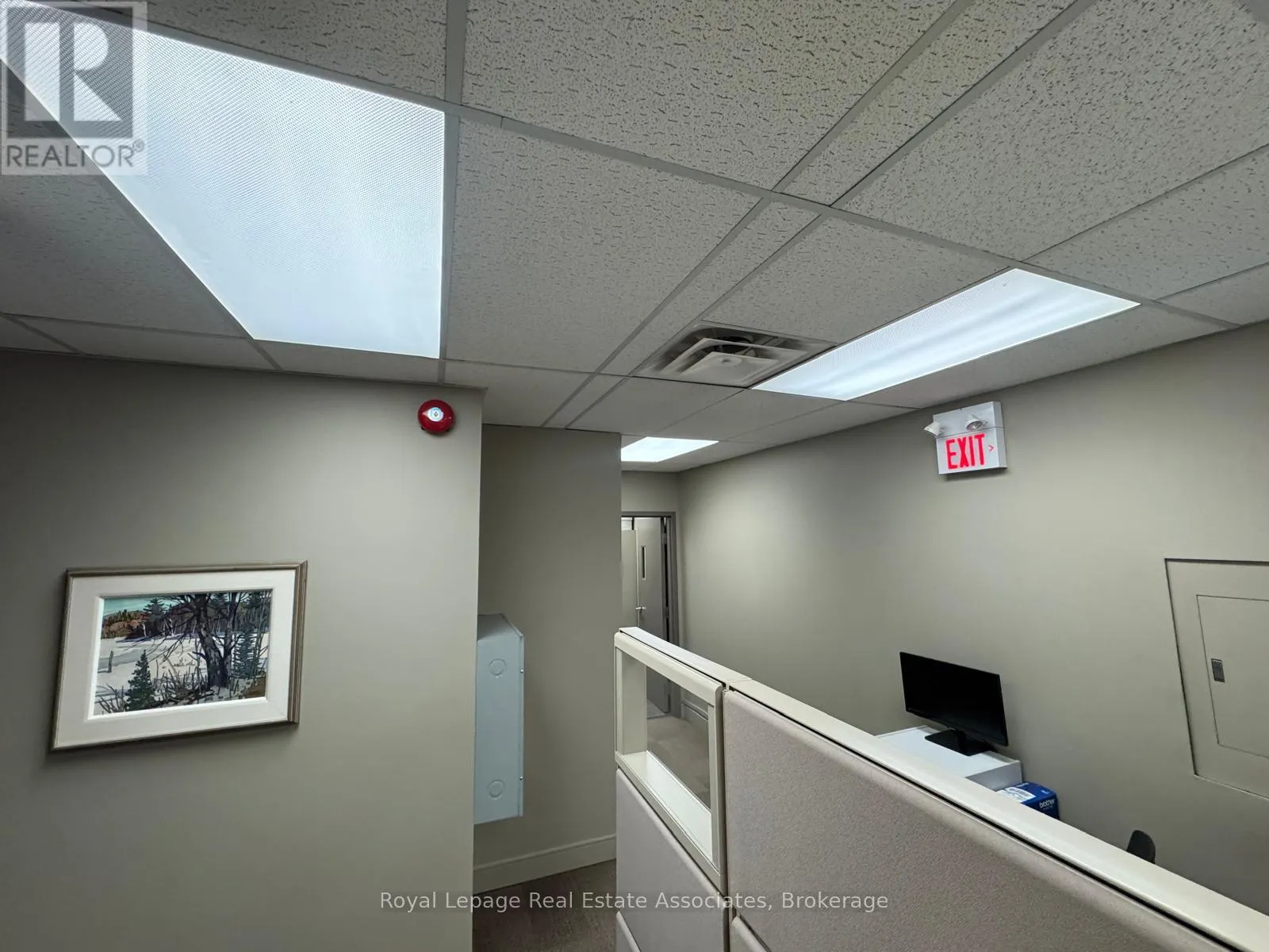 264 LAKESHORE ROAD E