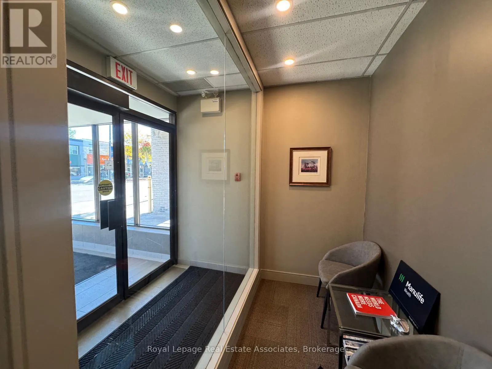 264 LAKESHORE ROAD E