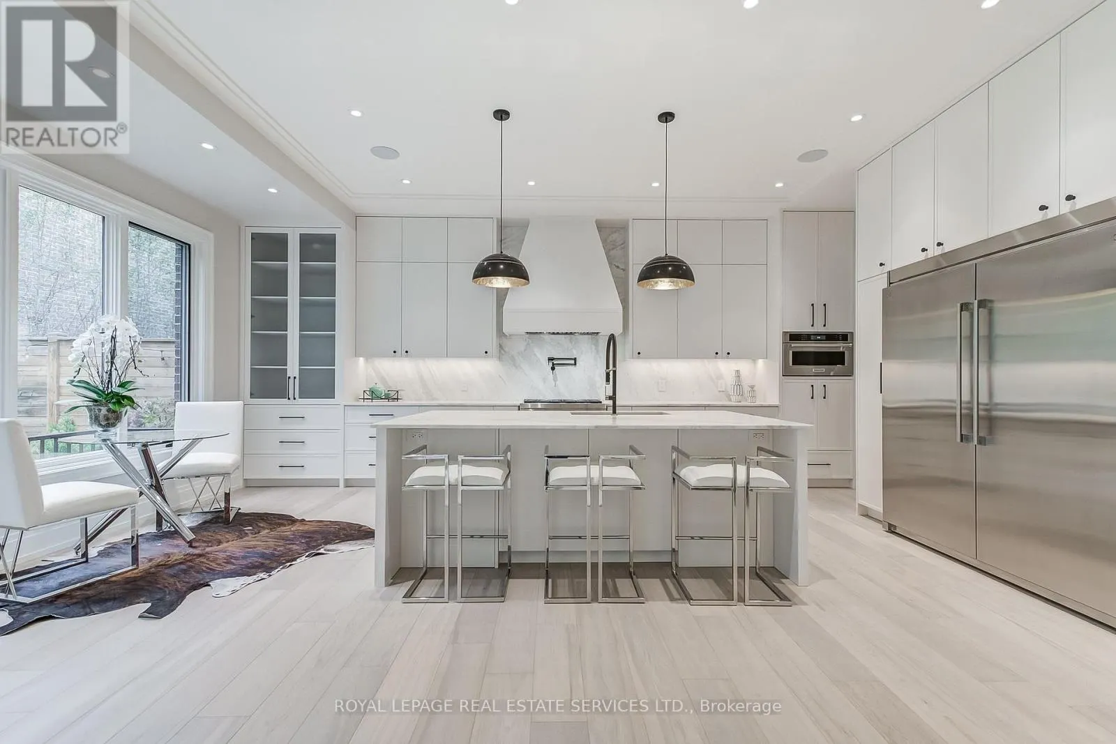 8 SHAND AVENUE