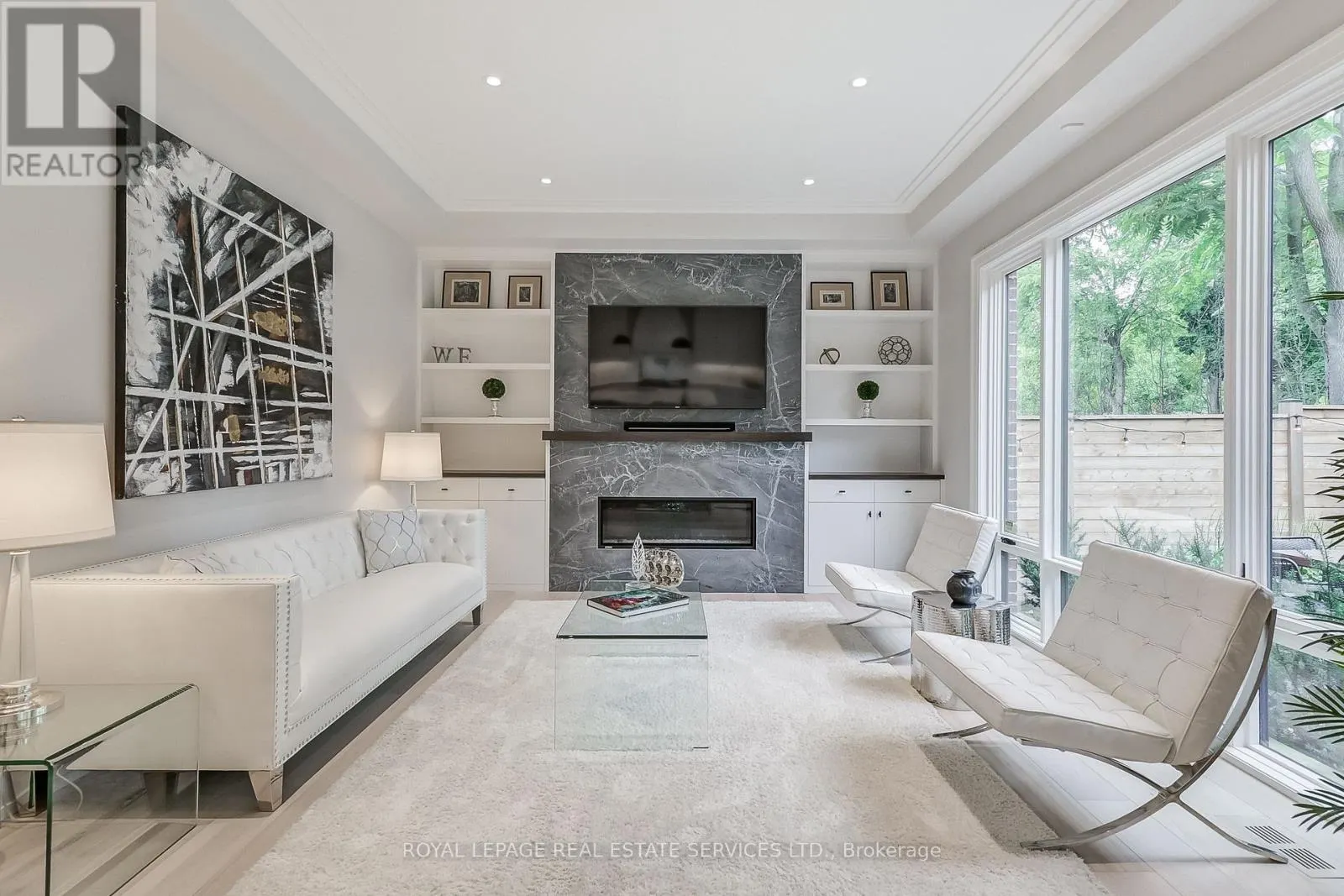 8 SHAND AVENUE