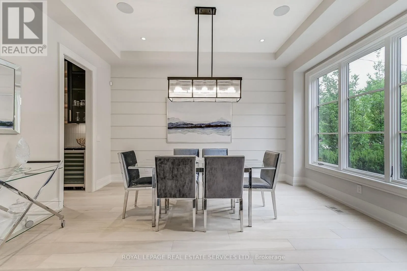 8 SHAND AVENUE