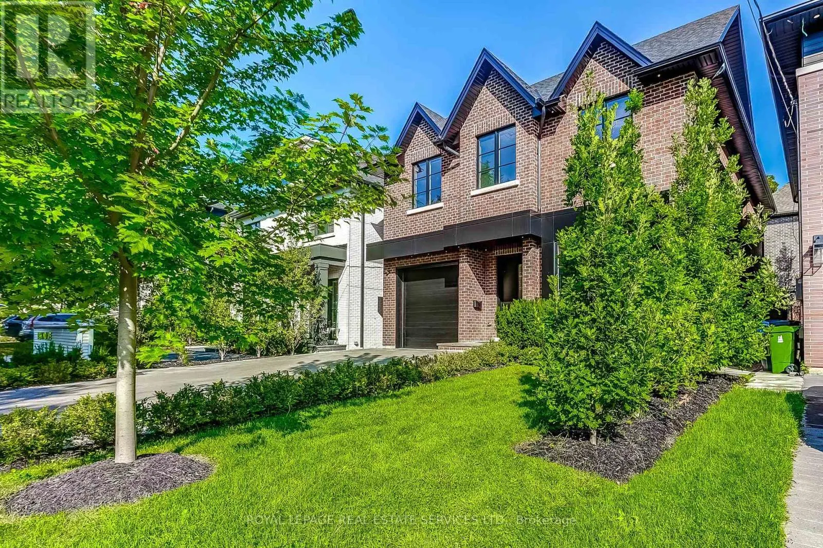 8 SHAND AVENUE