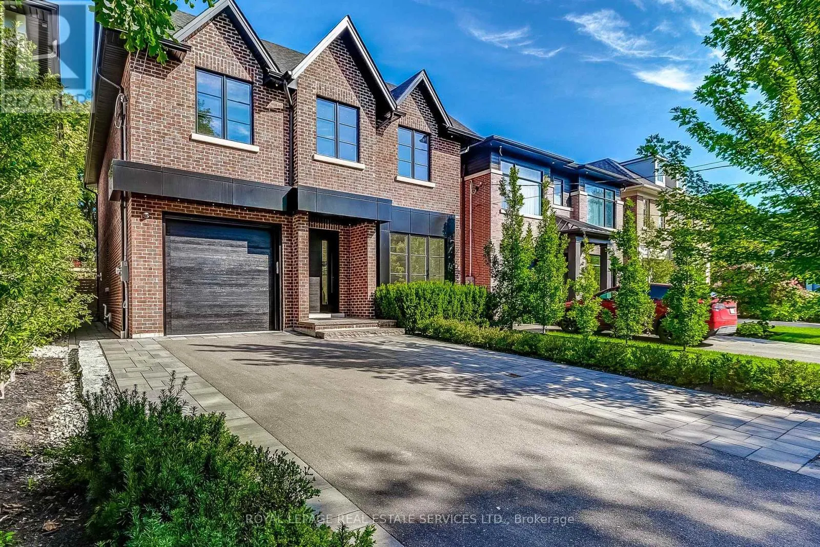 8 SHAND AVENUE