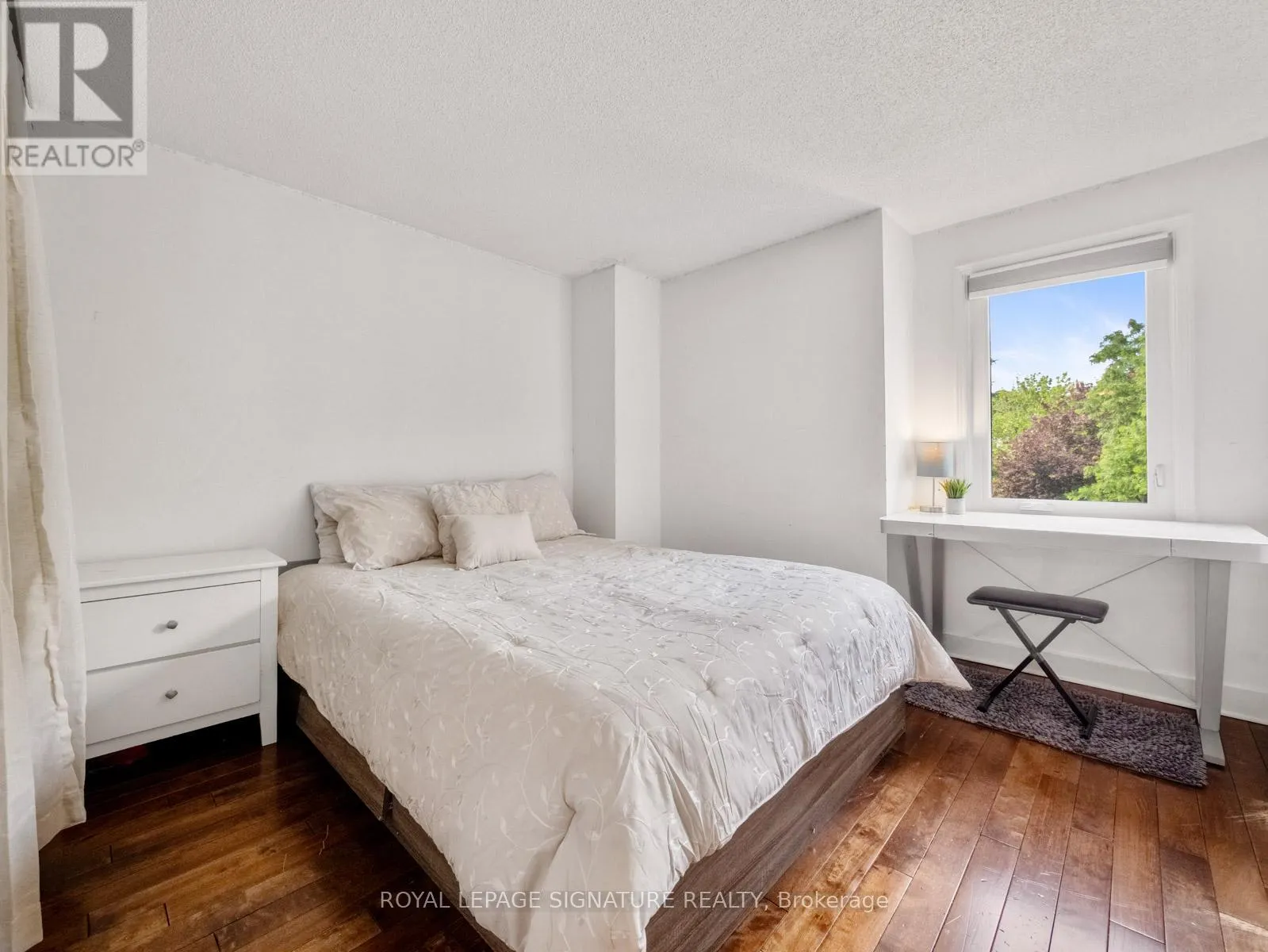 1558 LITCHFIELD ROAD