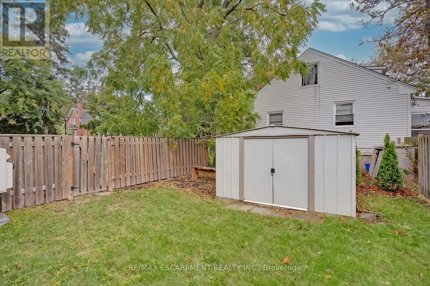 2 - 519 ELIZABETH STREET