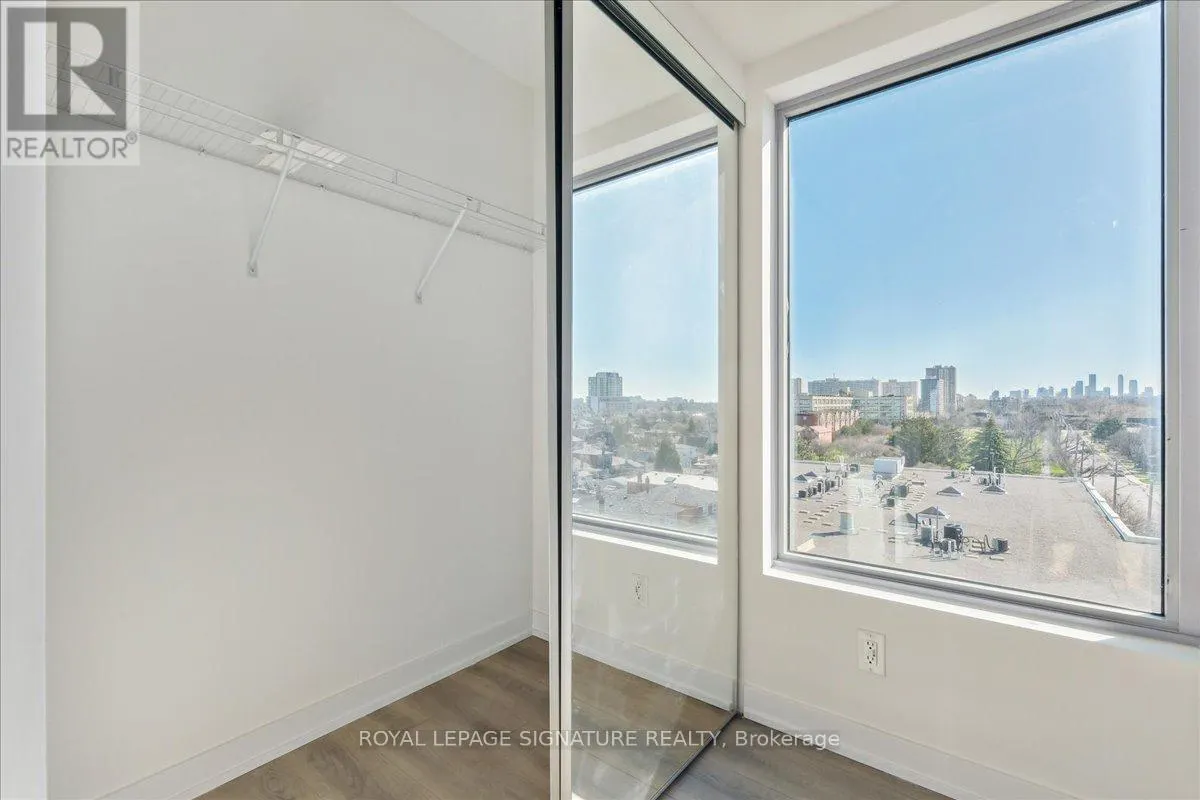 701 - 2433 DUFFERIN STREET
