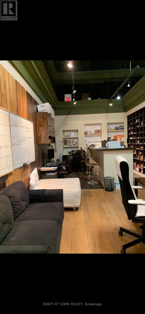 UNIT 2 - 1759 BRITANNIA RD ROAD N
