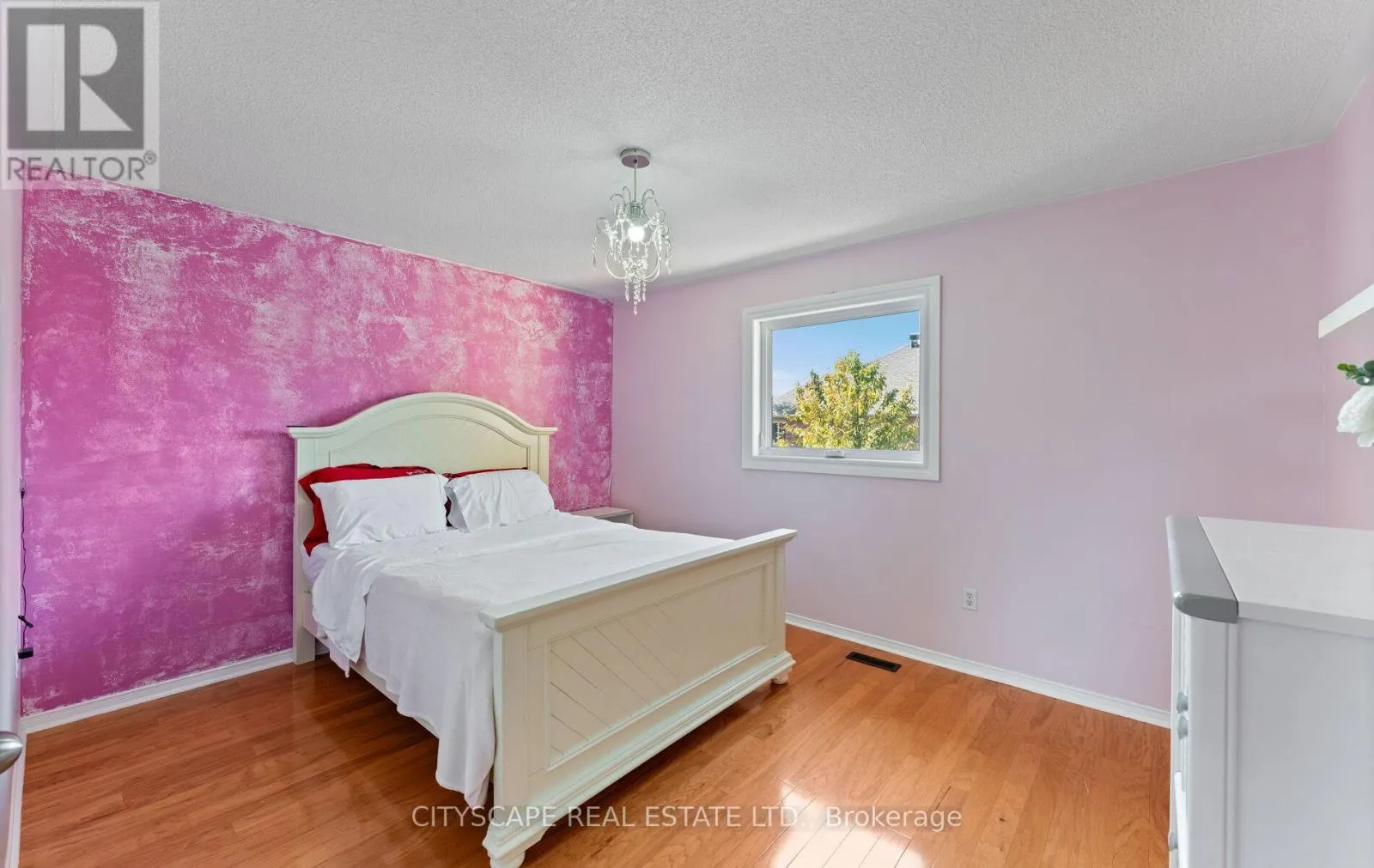 5760 RAFTSMAN COVE STREET