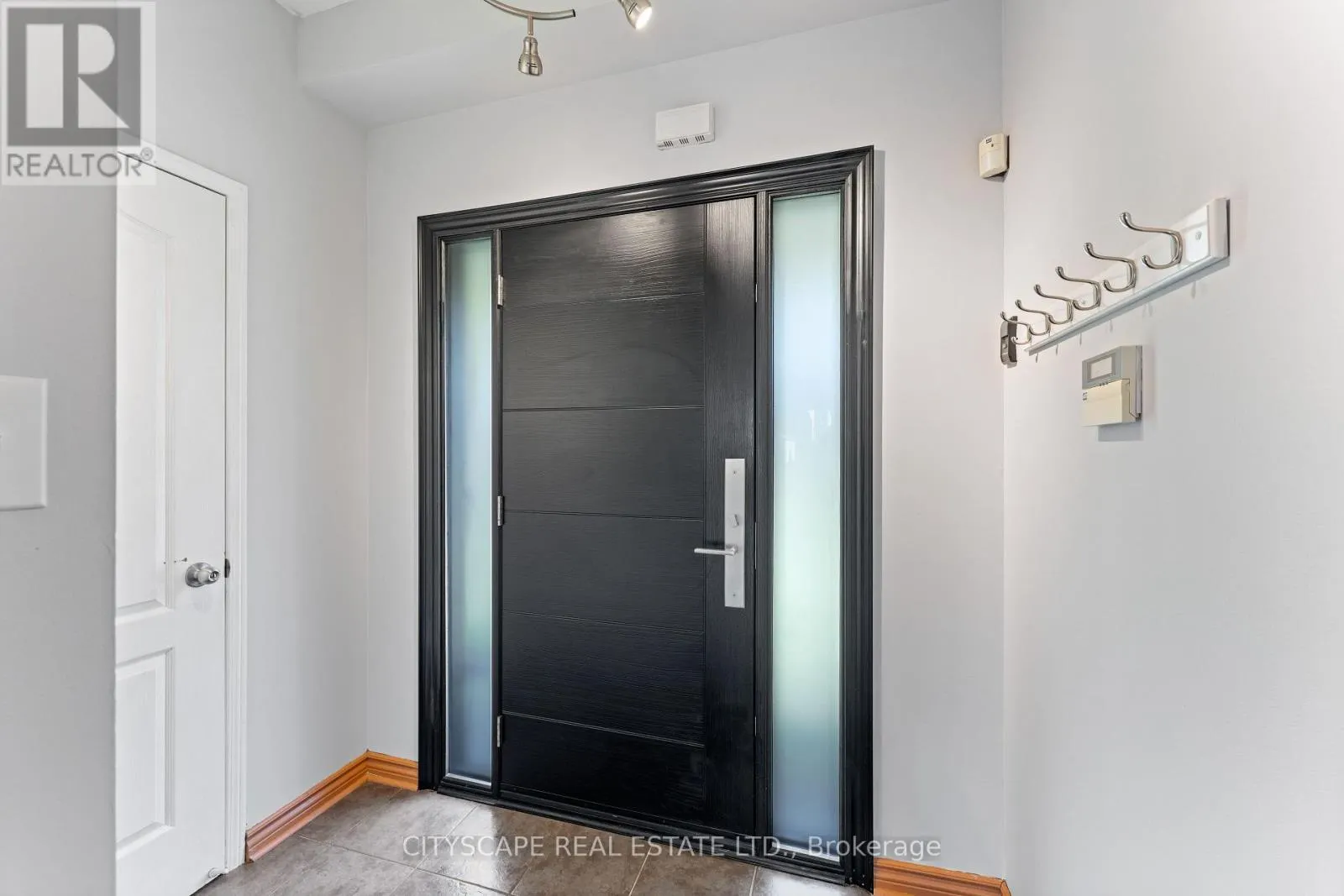5760 RAFTSMAN COVE STREET