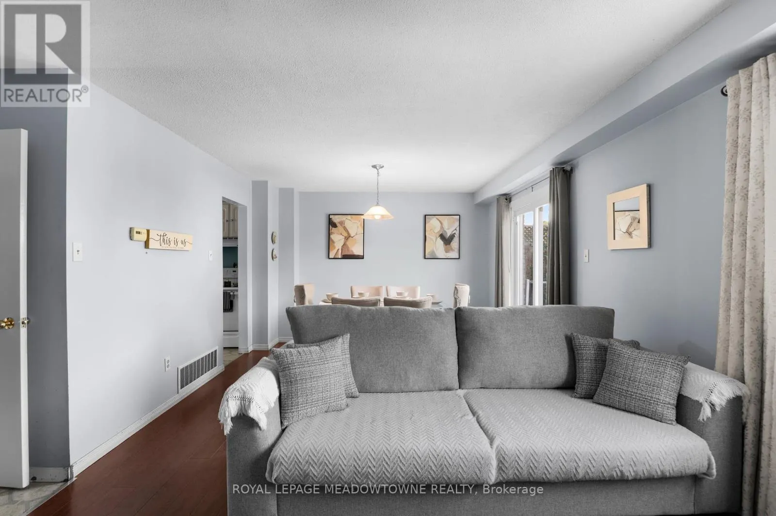 6058 STARFIELD CRESCENT