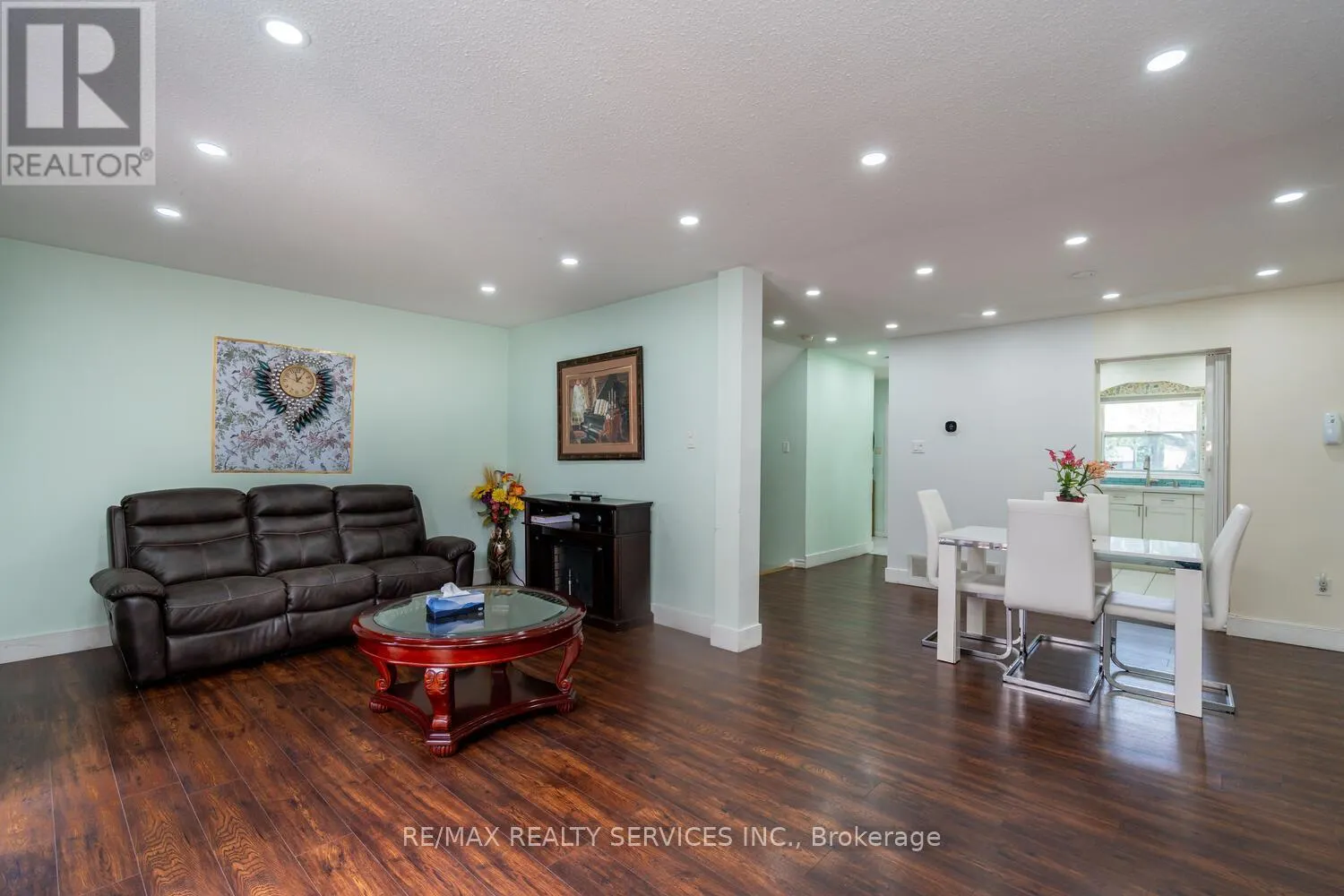58 - 2825 GANANOQUE DRIVE