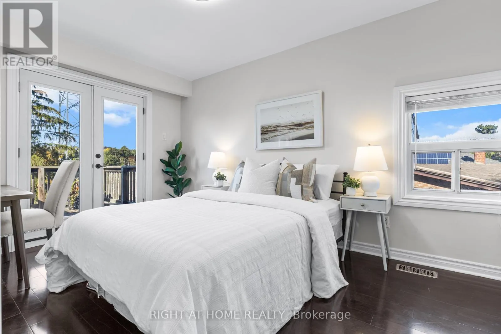 10 HALIBURTON AVENUE