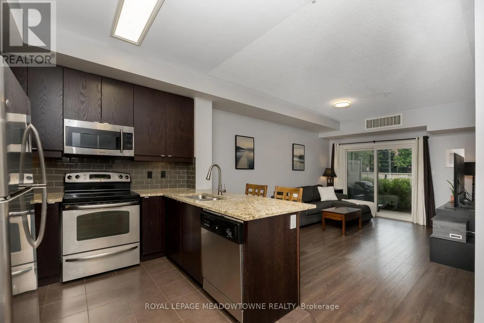 125 - 570 LOLITA GARDENS