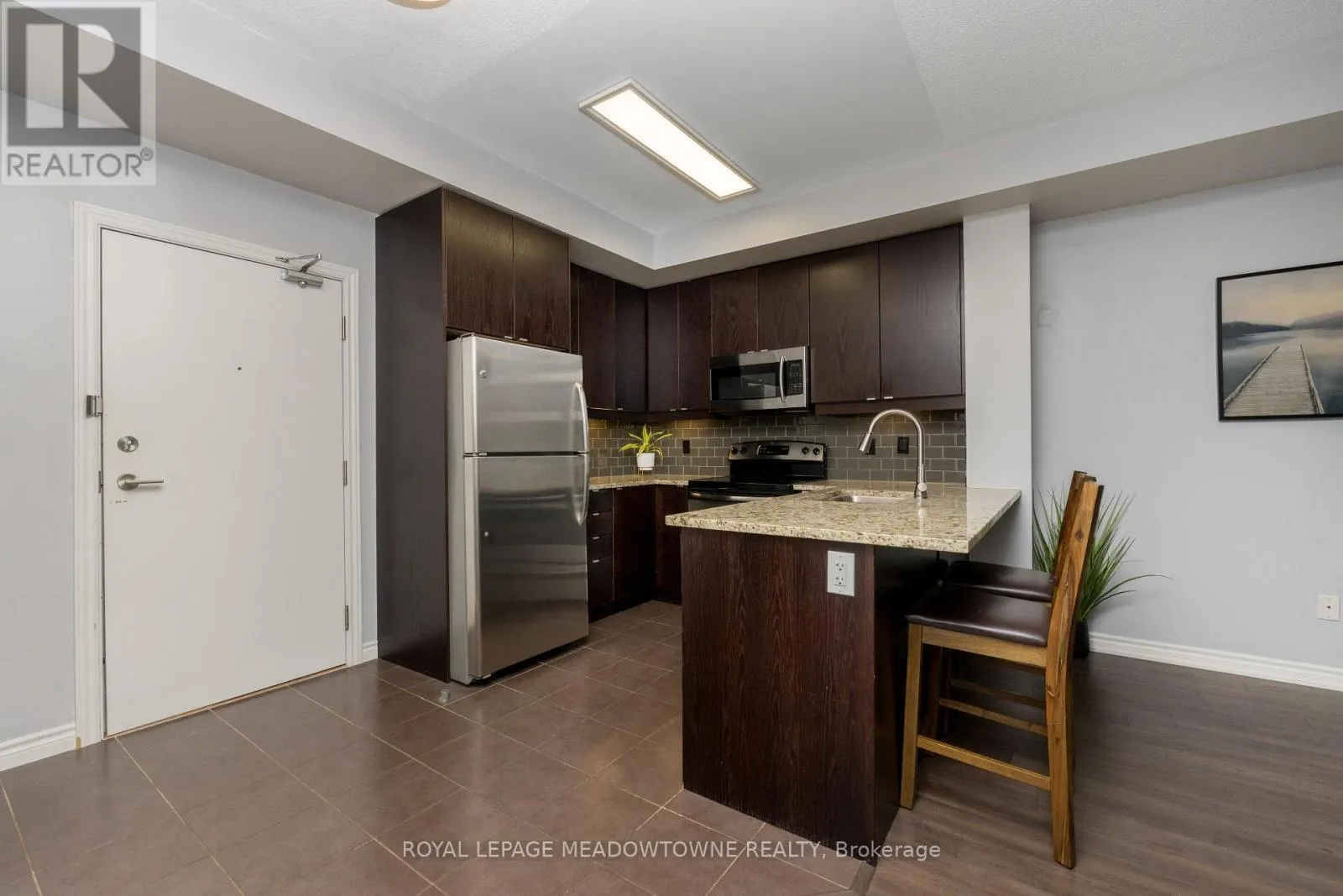 125 - 570 LOLITA GARDENS