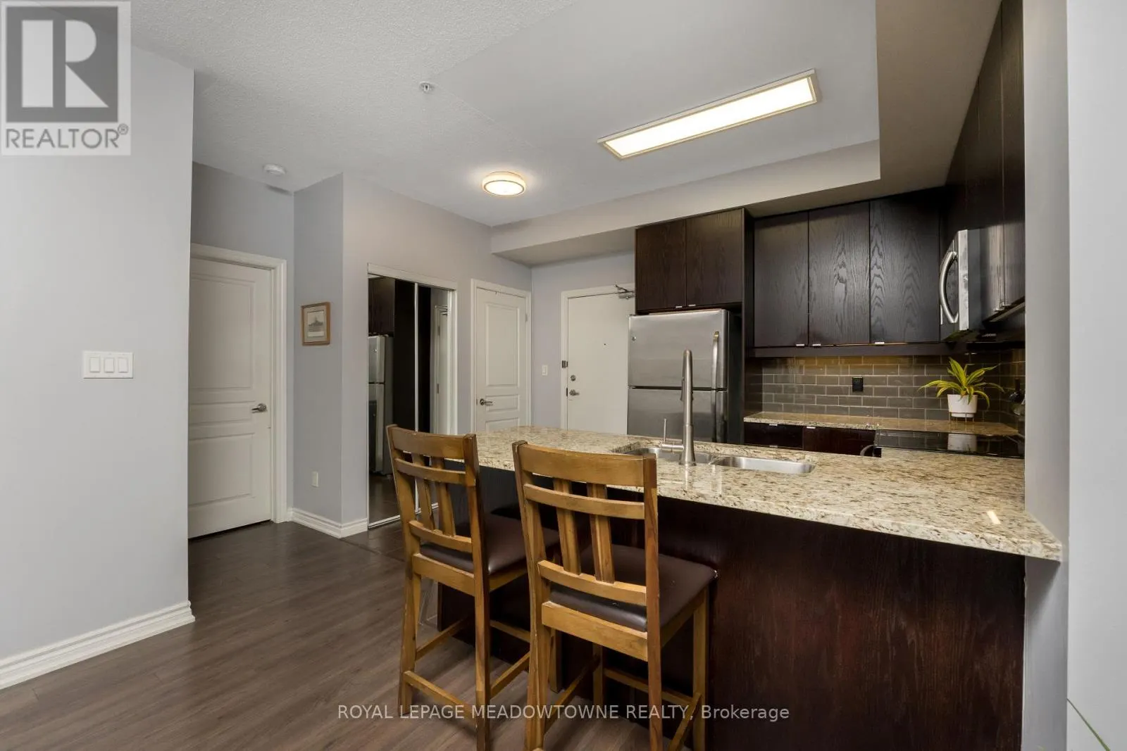 125 - 570 LOLITA GARDENS