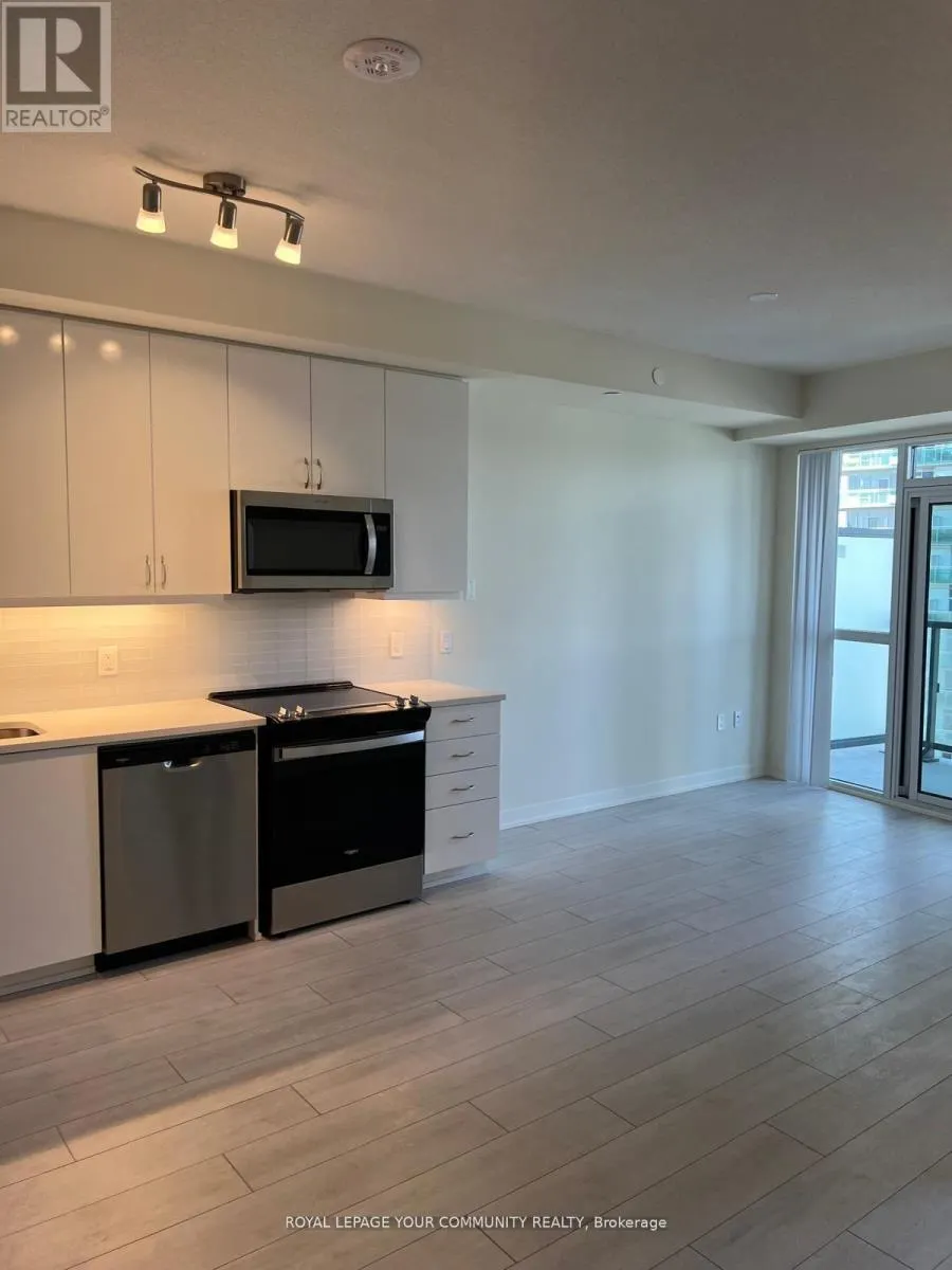 2201 - 38 ANNIE CRAIG DRIVE