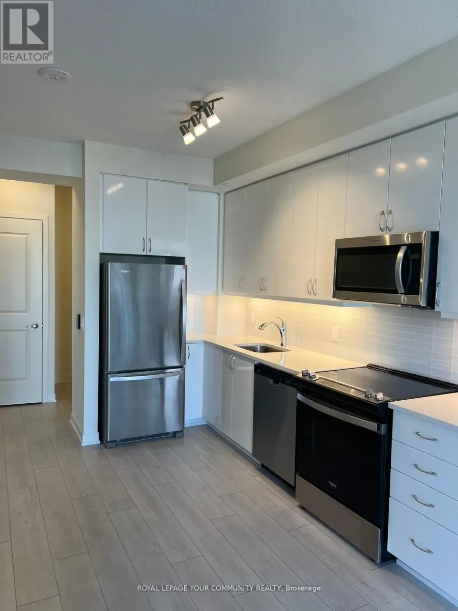 2201 - 38 ANNIE CRAIG DRIVE