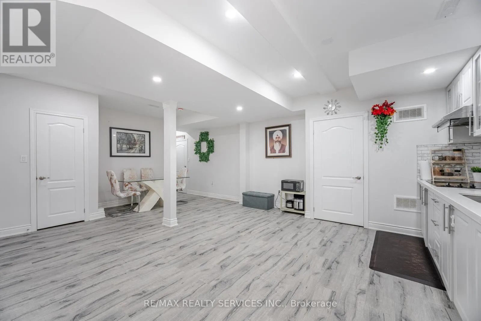 16 VENUE ROAD